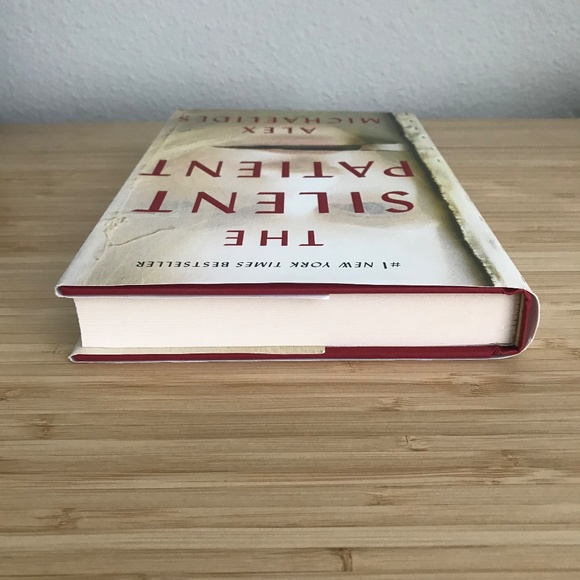 The Silent Patient by Alex Michaelides - Picture 6 of 11